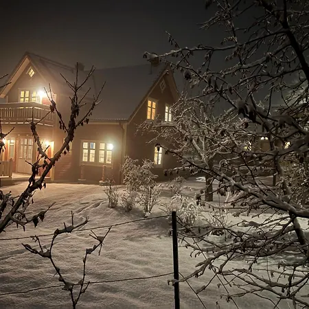 Nyaraló Holzferienhaus *