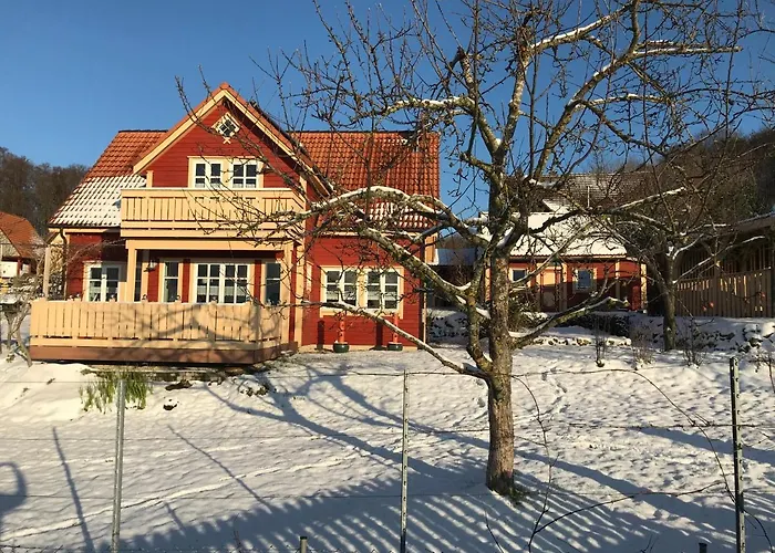 Holzferienhaus Сasa de vacaciones *