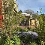 Holzferienhaus *