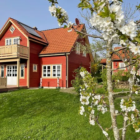 Holiday home Holzferienhaus Goessweinstein