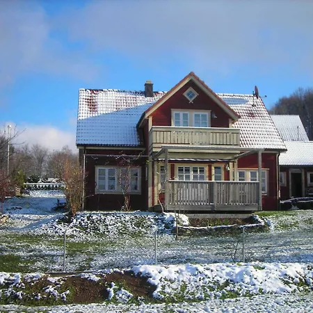Holzferienhaus *
