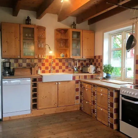 Holzferienhaus Holiday home Goessweinstein