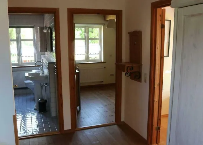 Holzferienhaus بيت للعطل غوسوينستين