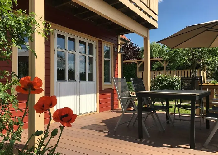 Holzferienhaus * غوسوينستين